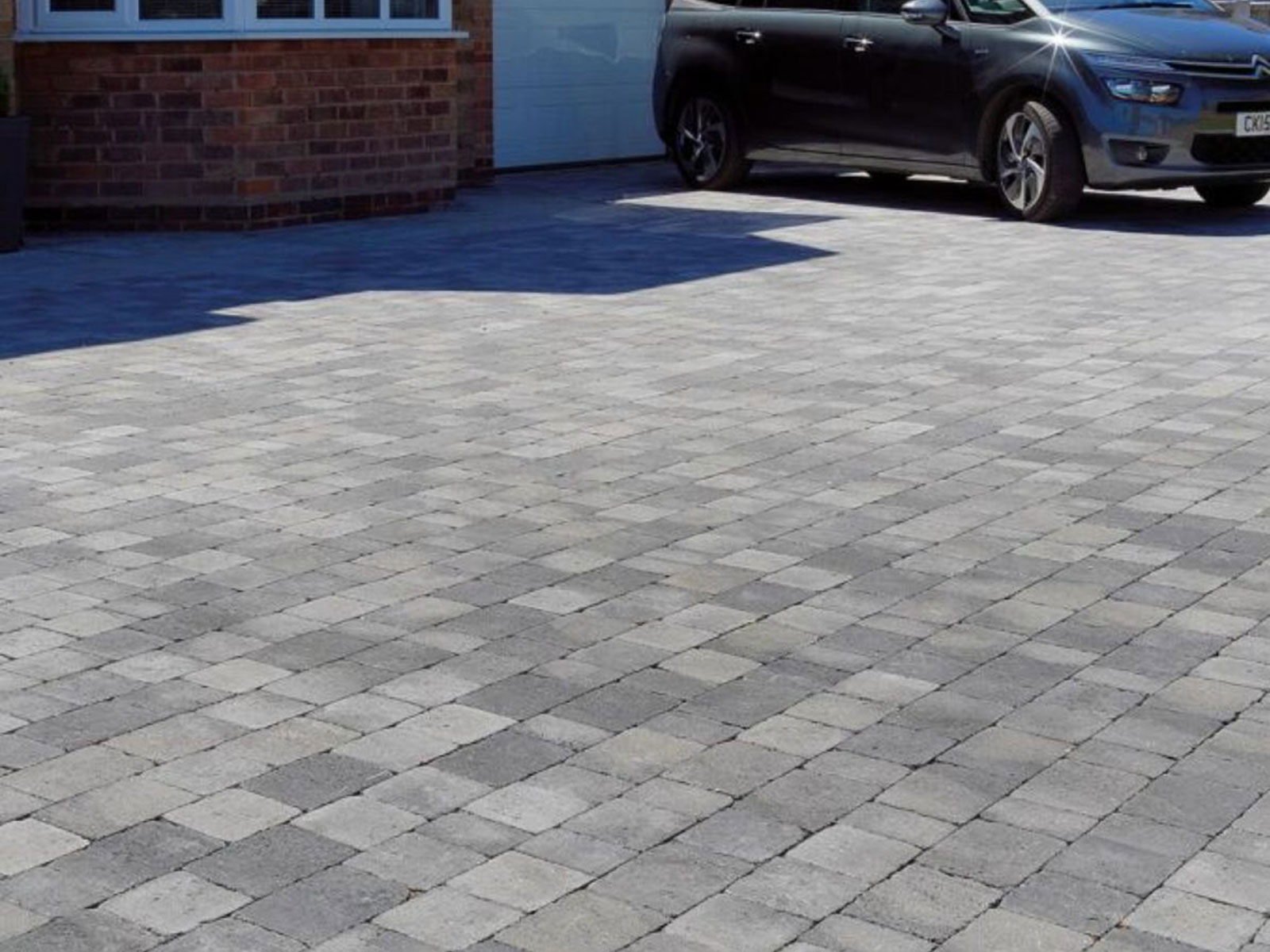 Driveway by Stone Landscapes, Woking, Surrey