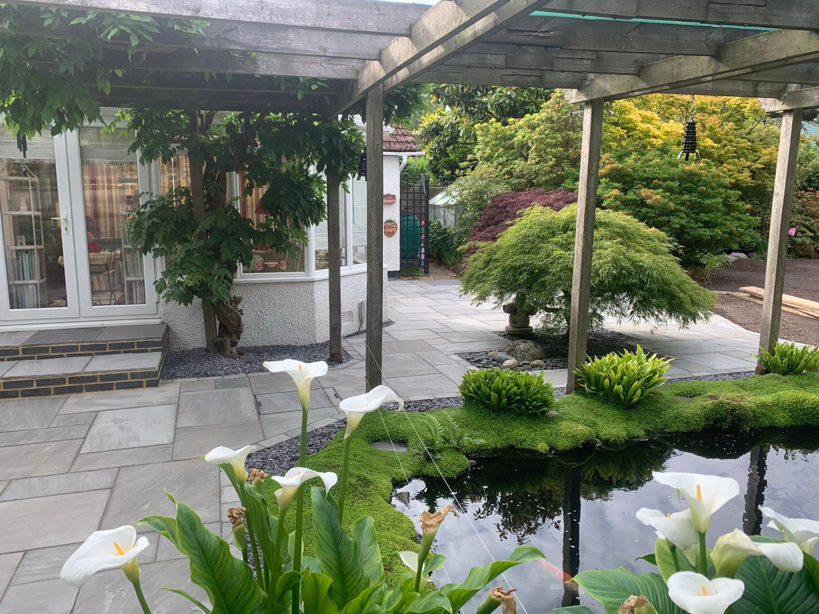 Sandstone patio by Stone Landscapes, Woking, Surrey